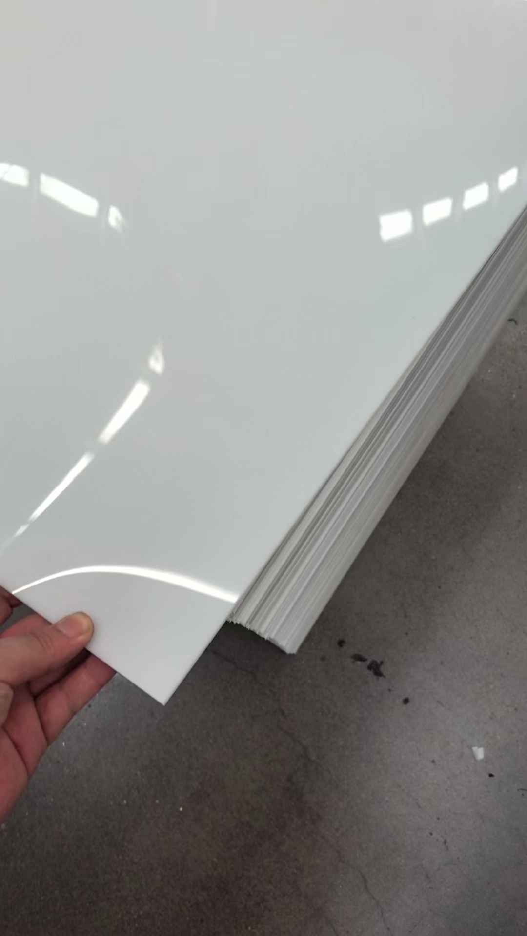 Hersteller und Lieferant von kundenspezifischen flammhemmenden HDPE-Platten