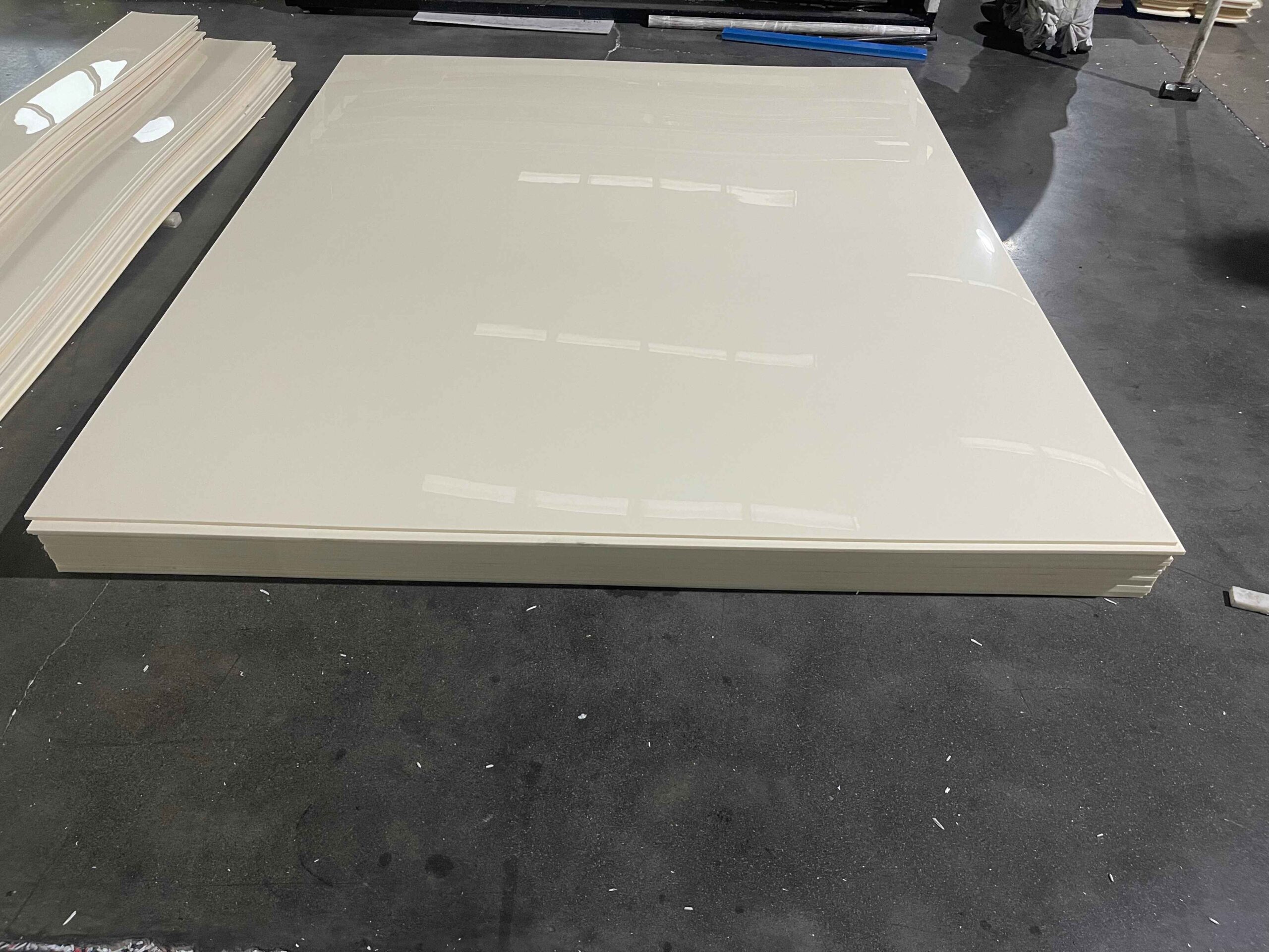 Maßgeschneiderte HDPE-Platten: Leichte, langlebige und chemikalienbeständige Lösungen
