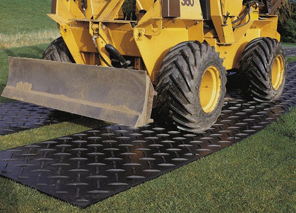 Ground Protection Mats: Why HDPE Outperforms Traditional Plywood Boards